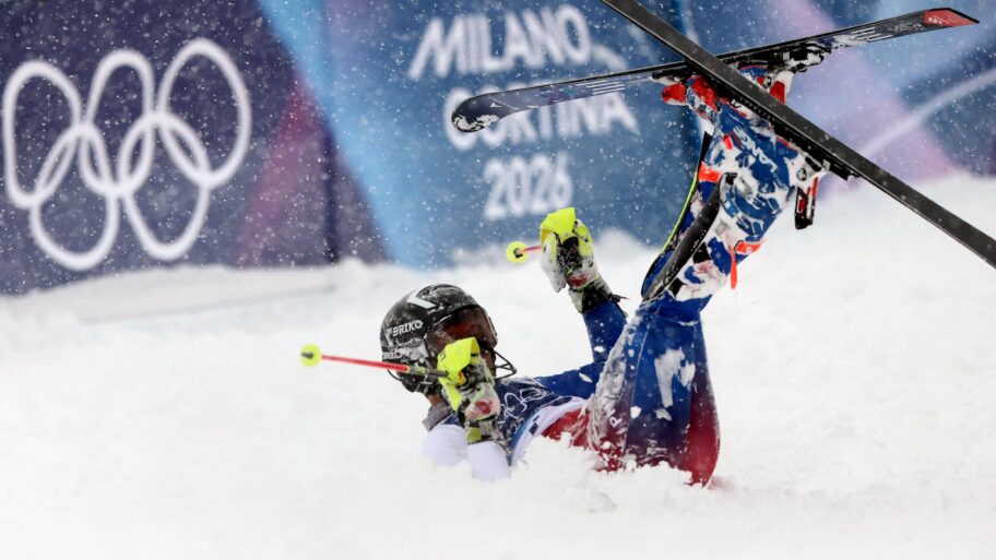 Olimpijski slalom: Padovi, drama i ovacije skijašu sa Haitija 4 e7257640 0b2a 11f1 a204 b3f033b84443 1