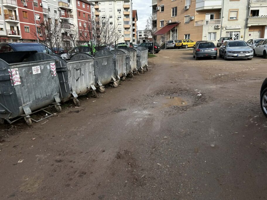 Foto-vest: Blato u Gornjomatejevačkoj u Nišu dogodine slavi punoletstvo 9 f9d85d4f bbb4 4d1b 8f5a 1c64201a0785