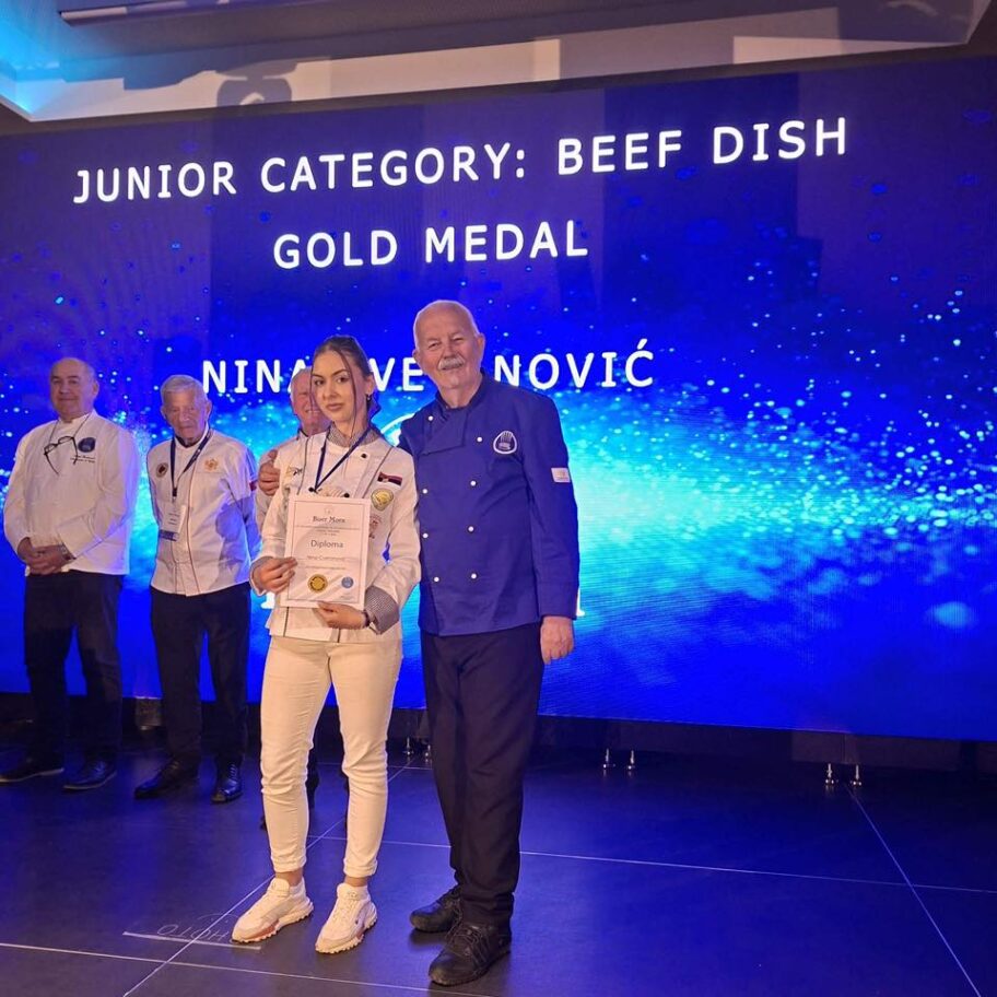 Svadbenom tortom i jelom od mesa niški đaci osvojili zlatne medalje na festivalu "Biser mora" na Braču 3 655028058 921372800783585 8852994482000601353 n