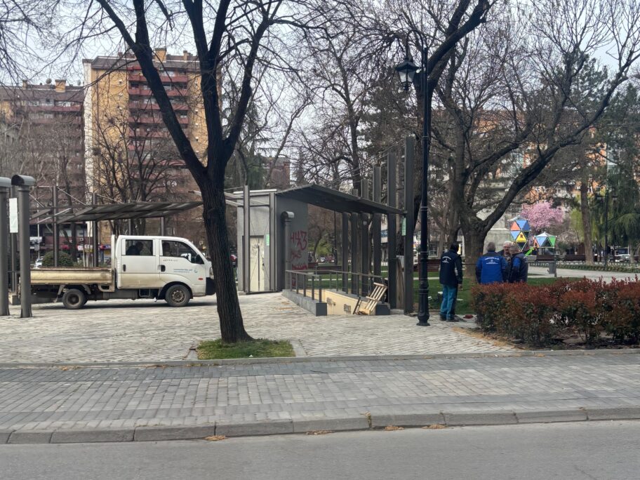Konačno počinje renoviranje javnog toaleta na Trgu kralja Aleksandra u Nišu 10 IMG 0561