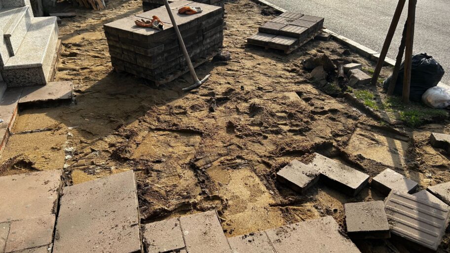 Počeli radovi na obnovi trotoara u Voždovoj ulici 3 IMG 6148 1