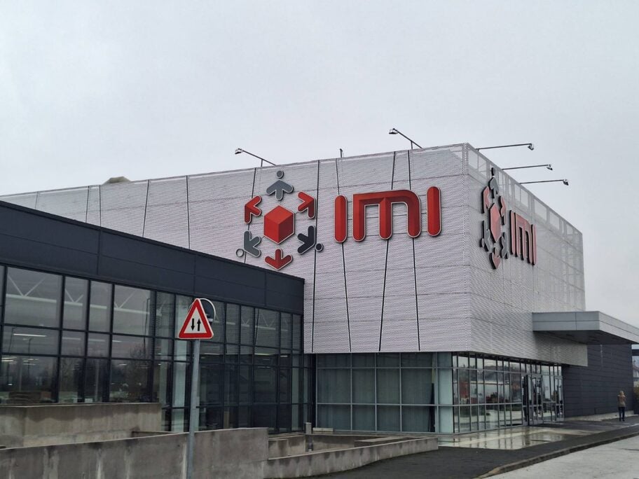 imi fabrika foto blj