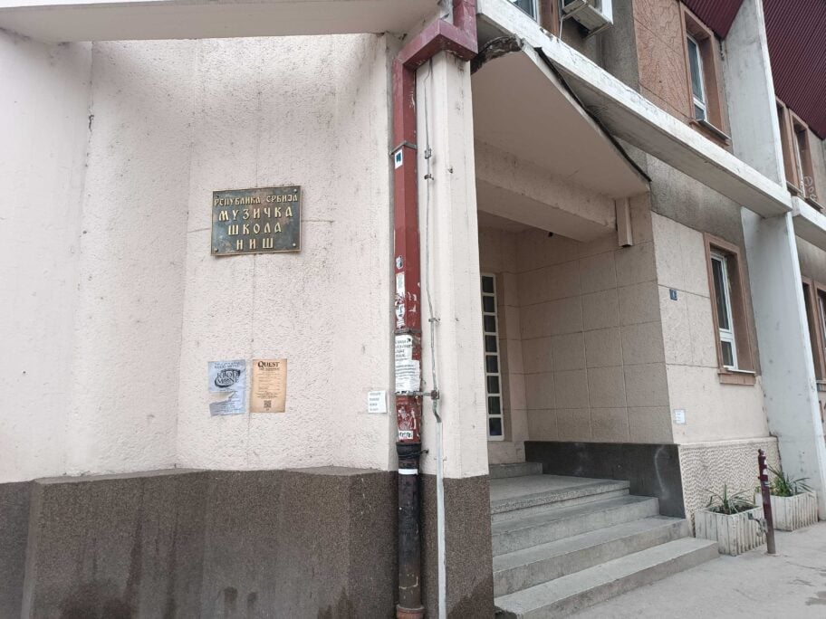Muzička škola u Nišu zatrpana prijavama, a zaposleni zabrinuti za sigurnost 3 1000016497