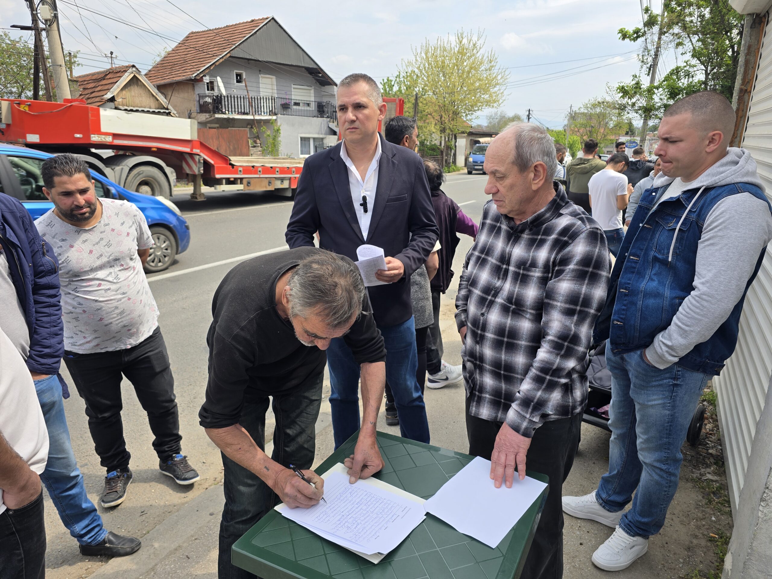 Građani Niša peticijom traže poboljšanje bezbednosti u Dimitrija Tucovića nakon nezgode u kojoj je povređeno dete 1 20260420 113033 scaled