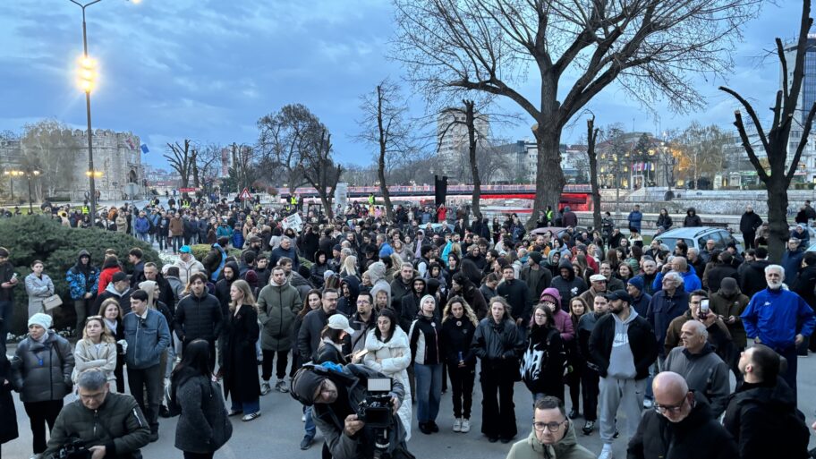 Skup u Nišu: Podrška rektoru Đokiću, studenti nezadovoljni ćutanjem svog rektora 6 IMG 1829