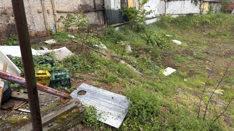 Četiri godine bez rešenja: ranohrišćanska nekropola u Nišu propada, iseljeni vlasnici žive kao podstanari 3 IMG 3138