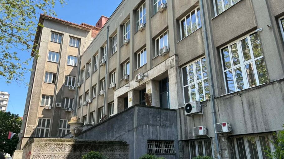Disciplinska na niškom Pravnom zbog reči "ćaci": Studentu preti isključenje sa fakulteta 2 692a7d0f 616e 4281 84d6 d78017f95f85