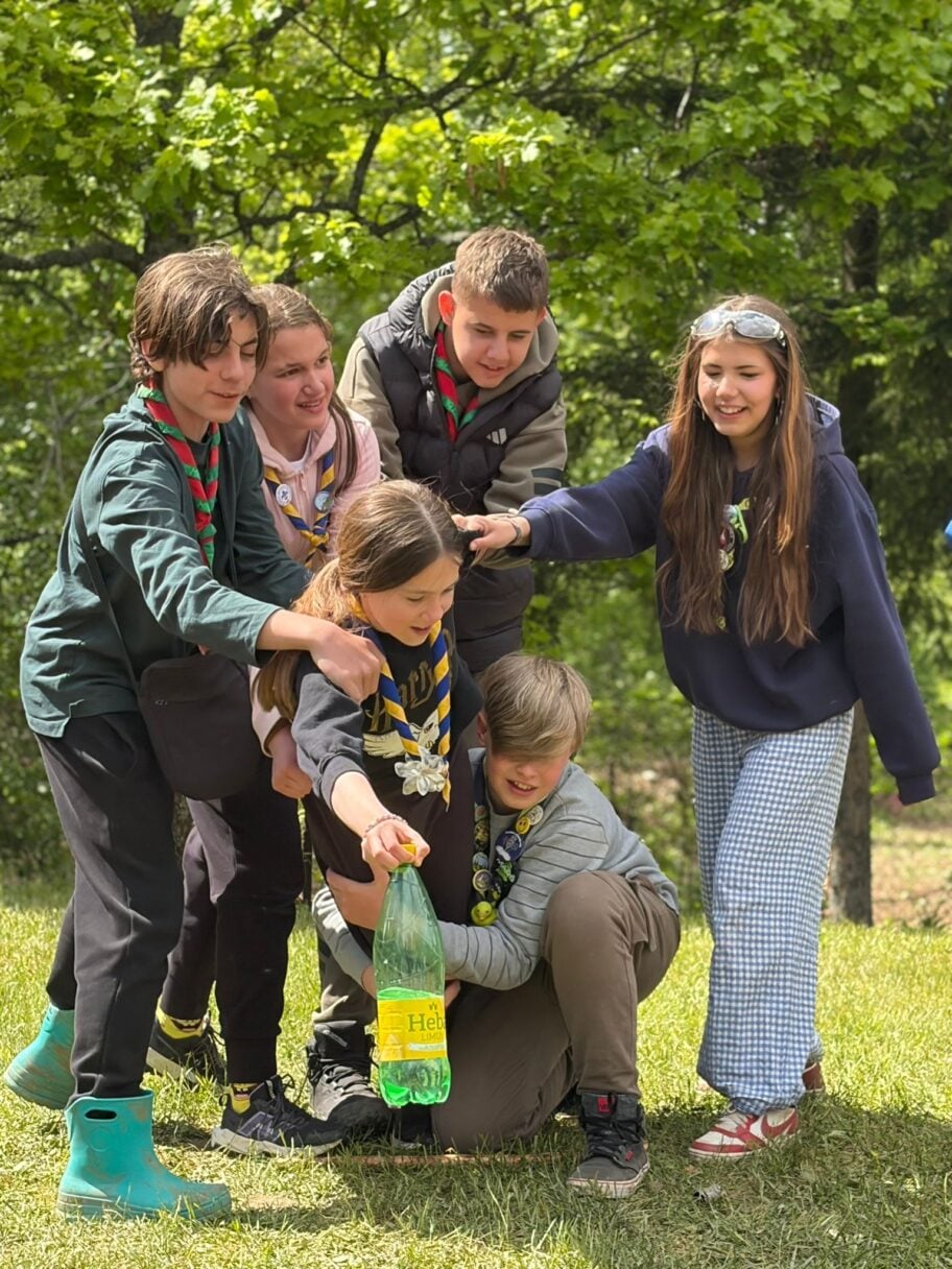 Bez ekrana i uz vatru: Mali izviđači iz Niša i Aleksinca proveli četiri dana u prirodi 3 image00127