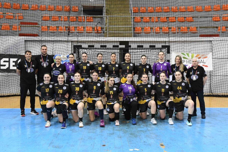 naisa nis foto arkus liga 9