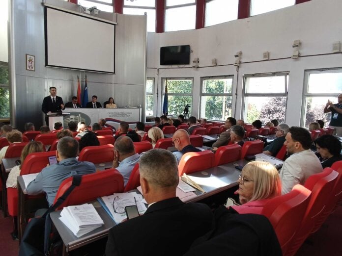 Drugi dan sednice Skupštine Niša [blog uživo]: Nacrt nove mreže autobuskih linija do 18. avgusta, najavljuje većnik