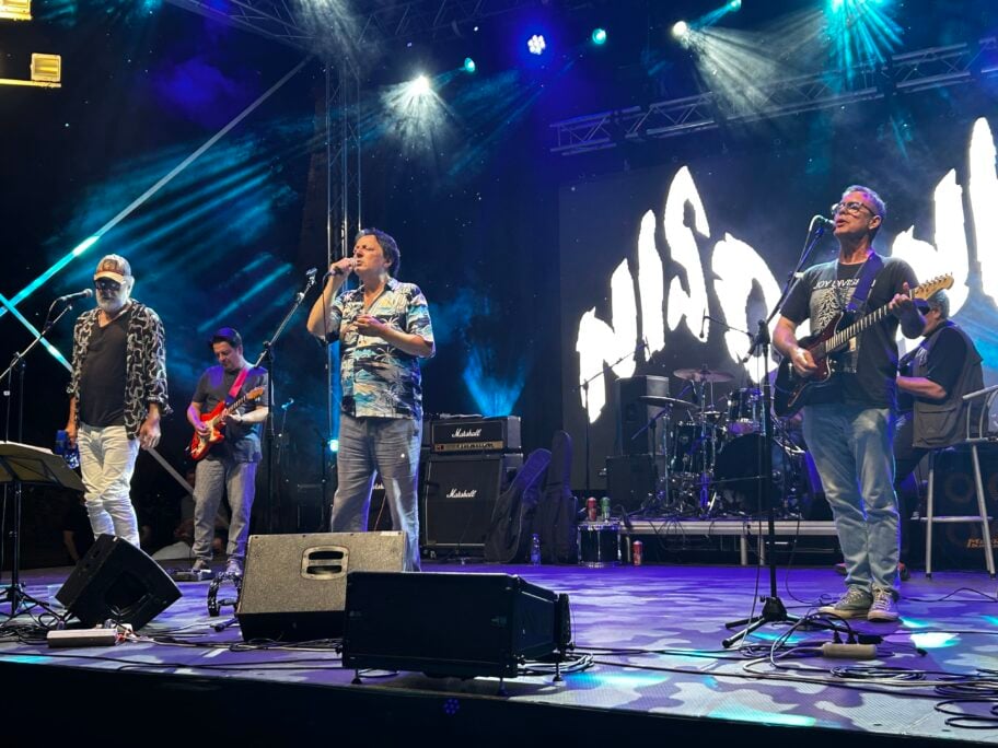 Nišlije su žilavije od festivalske improvizacije prve večeri "Nisomnije"uz tuš za "prvu slobodnu opštinu u Srbiji" 2 IMG 8751