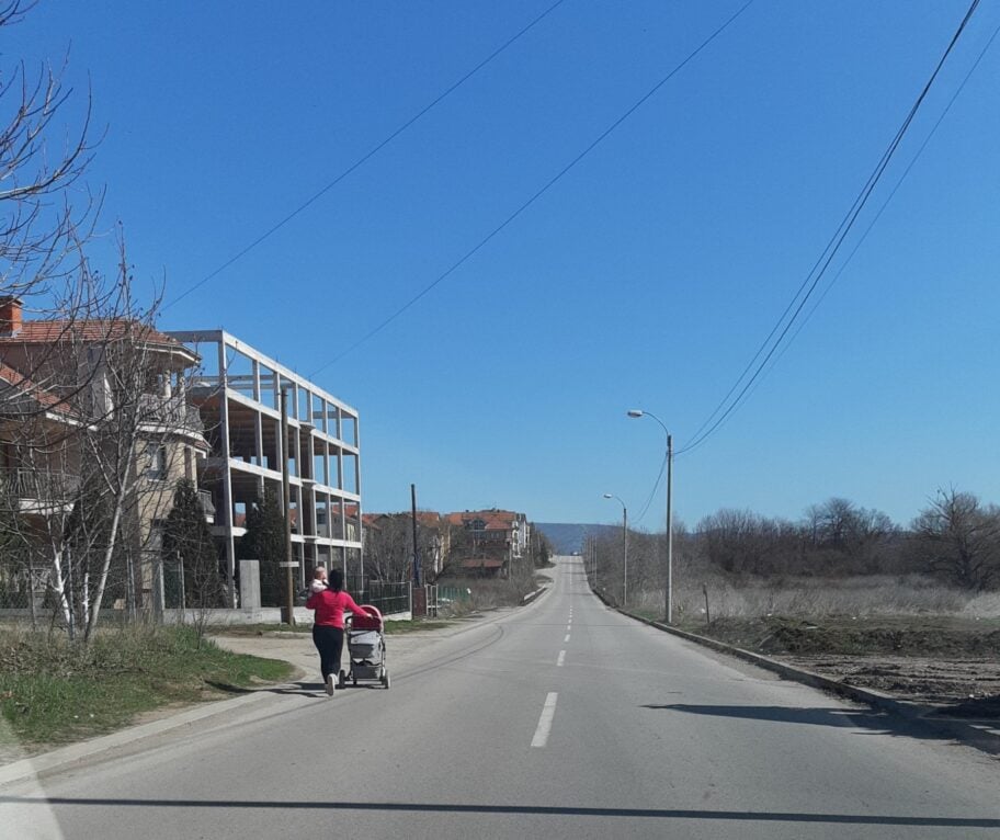 Građani Donje Vrežine peticijom traže da se zabrani gradnja višespratnica i uradi geološka analiza tla 3 vrezina zgrade