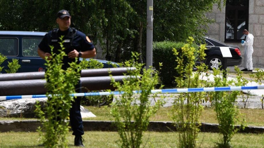 Brutalni sukob Škaljarskog i Kavačkog klana: Zvicer u bekstvu osuđen na 40 godina 2 0f3ea0b0 62e9 11f0 9af5 ebd4b3001234
