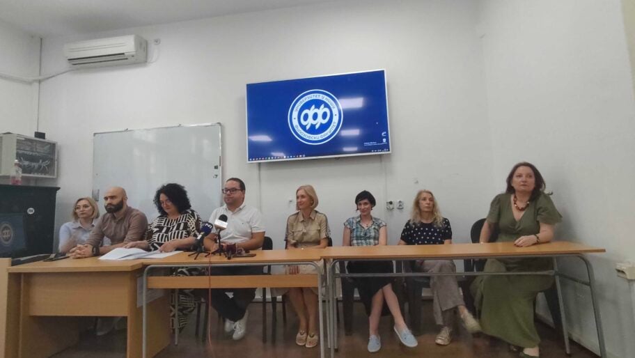Zaposleni na niškom Filozofskom traže da se brucošima istorije, srbistike i ruskog vrati studiranje na budžetu 2 1000033071