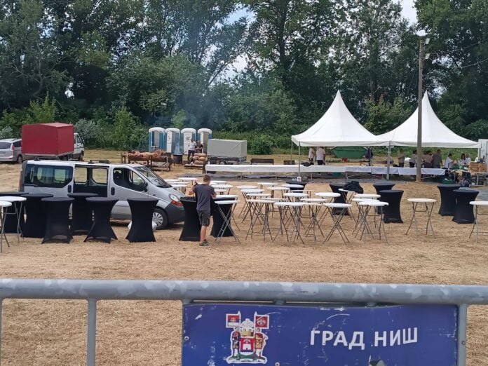 Danas je u Trupalu skup SNS-a – pečeni vo, šator i angažovanje javnih preduzeća
