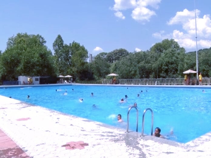 Otvaranje bazena u Prokuplju bez predstavnika vlasti, da li su najavljene krivične prijave uplašile funkcionere